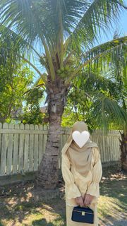 (Category: ) located in . Submitted by user111111111 (Listing ID 1430299206, Image 1). Description: .
