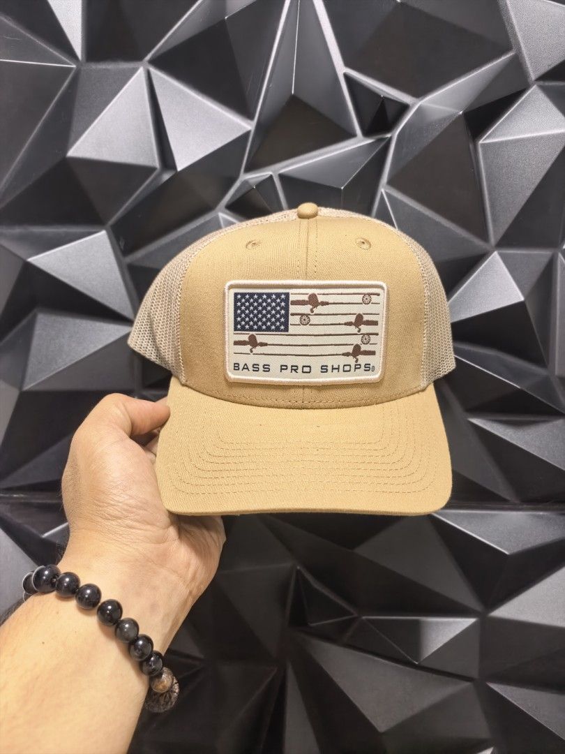 Bass Pro Shops Trucker Cap (Category: Caps & Hats) located in Bacoor. Submitted by secretsup (Listing ID 1430379383, Image 2). Description: BASS PRO SHOPS TRUCKER HAT SIZE : OSFA 650 EACH PLUS SF .