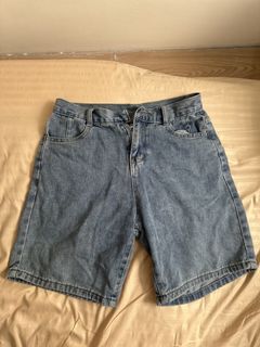 (Category: ) located in . Submitted by nanincl (Listing ID 1430259491, Image 1). Description: .