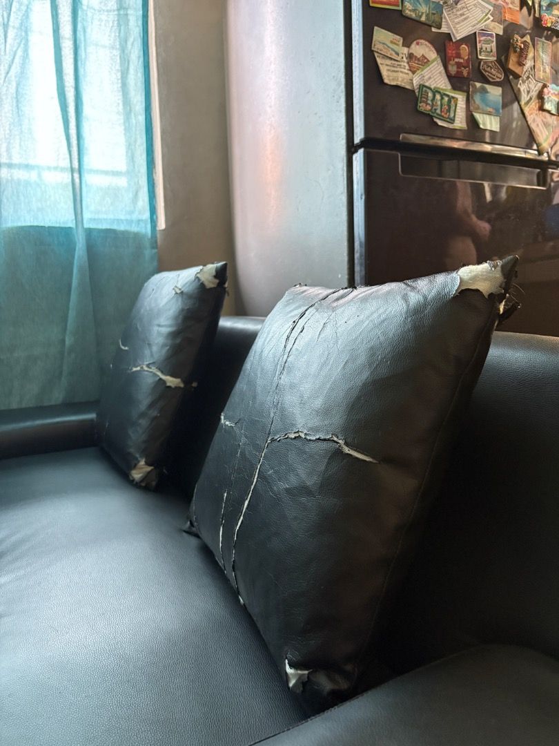Black 2-seater Leather Sofa (Category: Sofas) located in Manila. Submitted by prelovedbychikky_ (Listing ID 1430309187, Image 2). Description: BLACK 2-SEATER LEATHER SOFA Type: Leather Color: Black Condition: - Well-used - Leather is worn out, but other than that all parts are good. RFS: Decluttering Price: Php 2,500.00 (negotiable for sure buyers) 📍Loc: Manila (Vito Cruz, Taft Ave.) - For pick up only: Caltex P. Ocampo Osmeña Highway (Will send