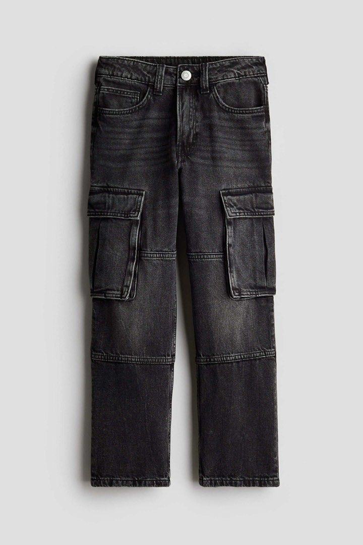 Black Cargo Jeans (negotiable) (Category: Jeans) located in Quezon City. Submitted by ccasndra (Listing ID 1430243827, Image 1). Description: .