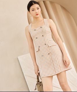 (Category: ) located in . Submitted by wardrobesy (Listing ID 1430319862, Image 1). Description: .