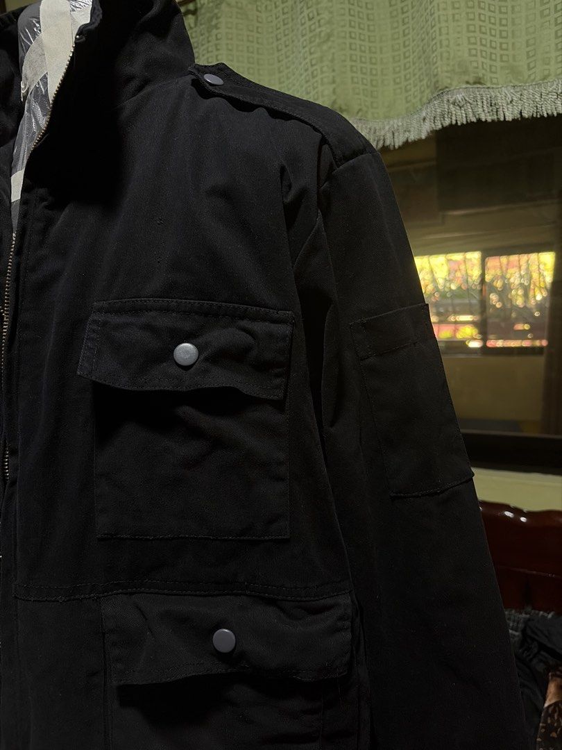 Botak 3XL Black Jacket (Category: Coats, Jackets and Outerwear) located in Makati City. Submitted by secondselection (Listing ID 1430251378, Image 3). Description: W 25.5 L 26.5.