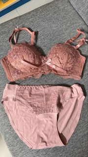 (Category: ) located in . Submitted by zhiyaa (Listing ID 1430285223, Image 1). Description: .