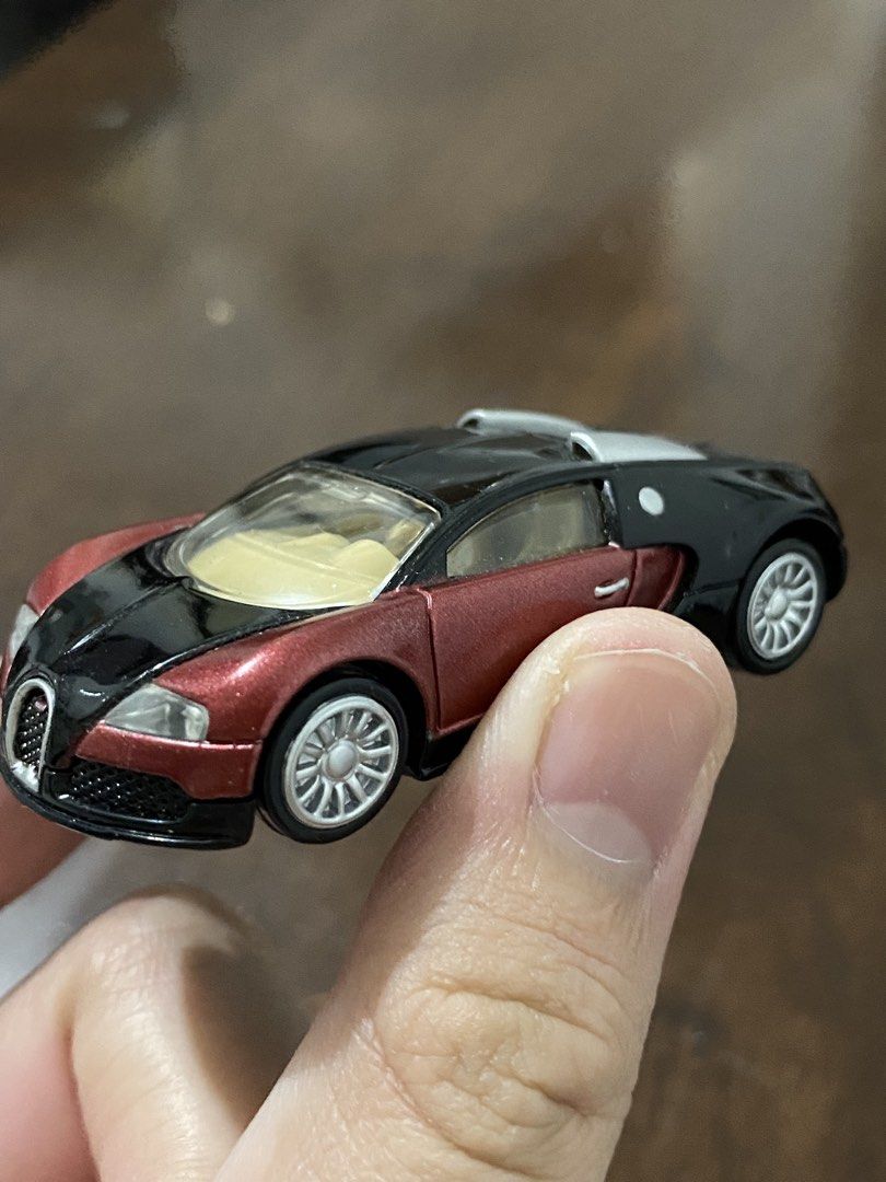Bugatti Veyron (Tomica) (Category: Vehicle & Diecast Models) located in Las Pinas. Submitted by szntiago (Listing ID 1430346631, Image 3). Description: .