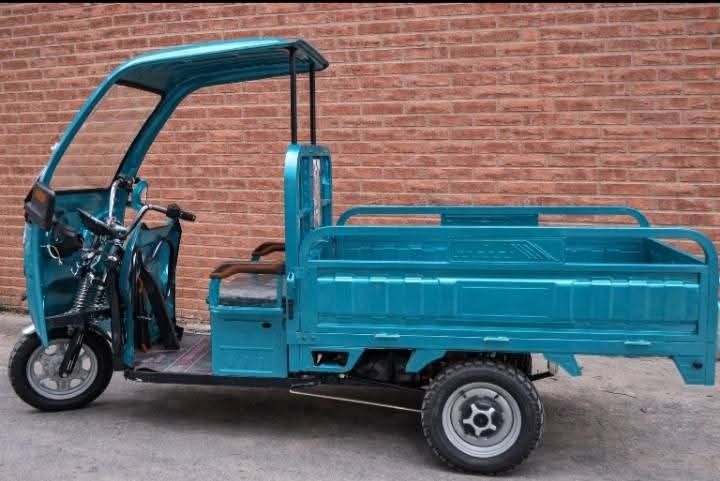 Cargo Ebike c01 (Category: Bicycles) located in Manila. Submitted by minidivisoria (Listing ID 1430385607, Image 3). Description: 🫎ANTELOPE 🛻CARGO C01 3WHEELS EV ▪️60V x 32AMP ▪️MOTOR 1200W ▪️CONTROLLER 1200W ▪️45KPH ▪️40 KM LONG DRIVE ▪️TUBELESS 2.75 x 10 ▪️HAND BRAKES ▪️FOOT BRAKE ▪️AMATIC WIPER ▪️MONITOR PANEL ▪️KEYS/REMOTE ▪️THEFT ALARM ▪️THROTTLE ACCELERATION ▪️DRIVE/REVERSE MODE ▪️HIGH, MEDIUM and LOW SPEEDS ▪️PARKING FUNCTION ▪️SIDE MIRR