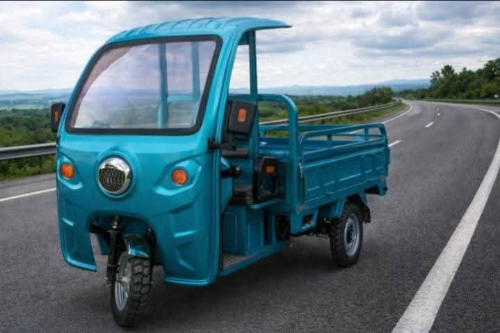 Cargo Ebike c01 (Category: Bicycles) located in Manila. Submitted by minidivisoria (Listing ID 1430385607, Image 2). Description: 🫎ANTELOPE 🛻CARGO C01 3WHEELS EV ▪️60V x 32AMP ▪️MOTOR 1200W ▪️CONTROLLER 1200W ▪️45KPH ▪️40 KM LONG DRIVE ▪️TUBELESS 2.75 x 10 ▪️HAND BRAKES ▪️FOOT BRAKE ▪️AMATIC WIPER ▪️MONITOR PANEL ▪️KEYS/REMOTE ▪️THEFT ALARM ▪️THROTTLE ACCELERATION ▪️DRIVE/REVERSE MODE ▪️HIGH, MEDIUM and LOW SPEEDS ▪️PARKING FUNCTION ▪️SIDE MIRR