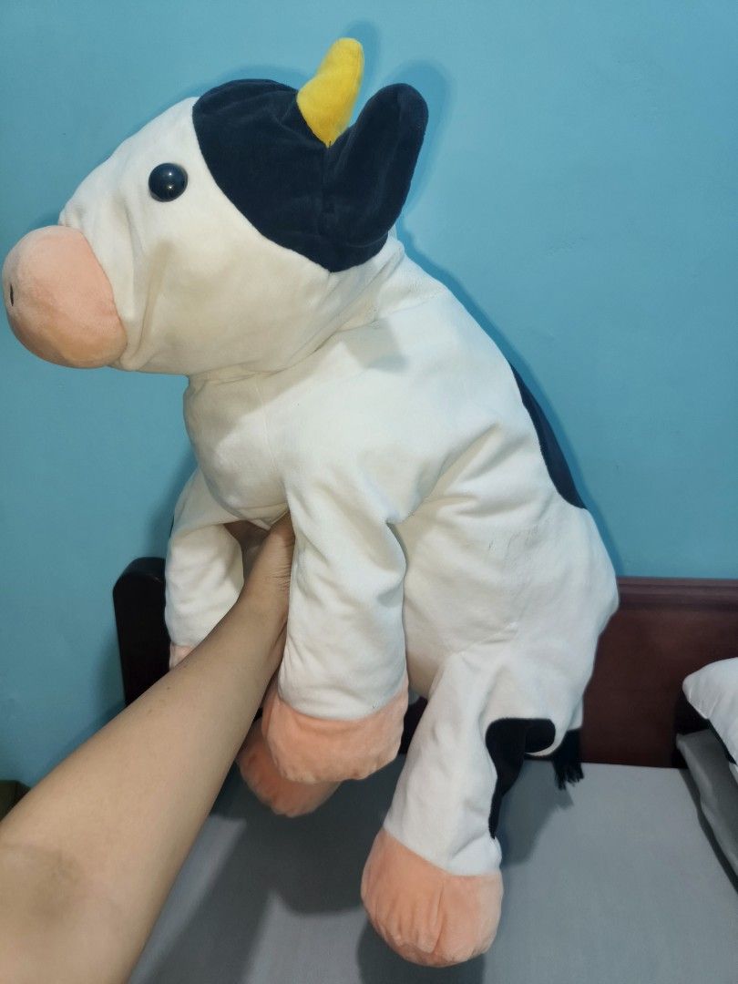 Cow Plush (Category: Plushies & Soft Toys) located in San Antonio. Submitted by cmplushies (Listing ID 1430235908, Image 1). Description: .