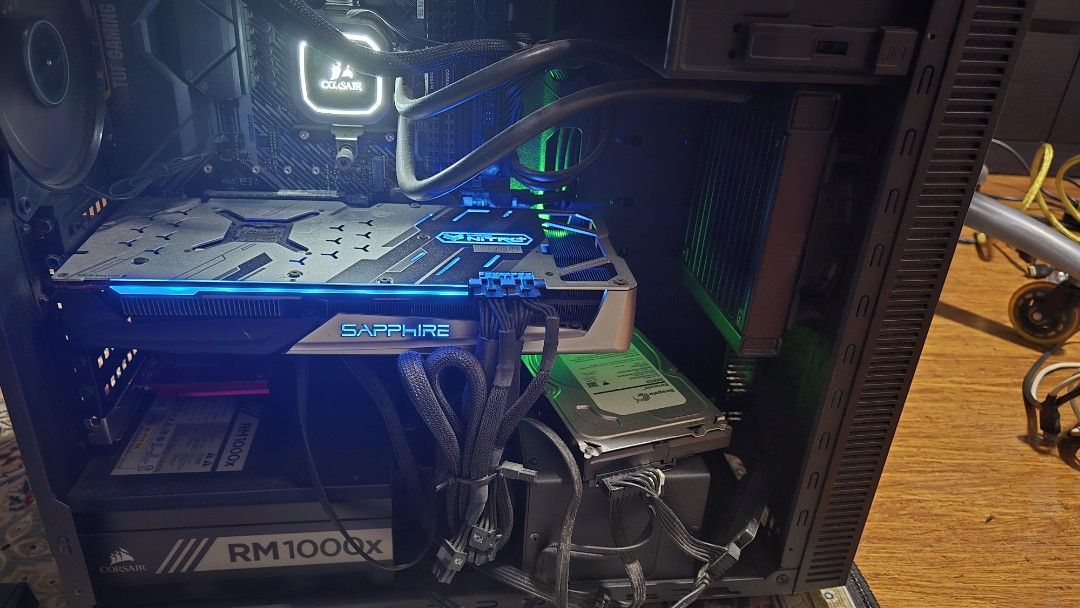 Custom Gaming PC - Ryzen 7 3800X, RX 5700 XT
