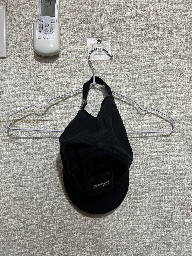 Dark blue Cap with Anta Logo (Category: Caps & Hats) located in Mandaluyong City. Submitted by eldrin (Listing ID 1430240511, Image 2). Description: Dark blue Cap with Logo.
