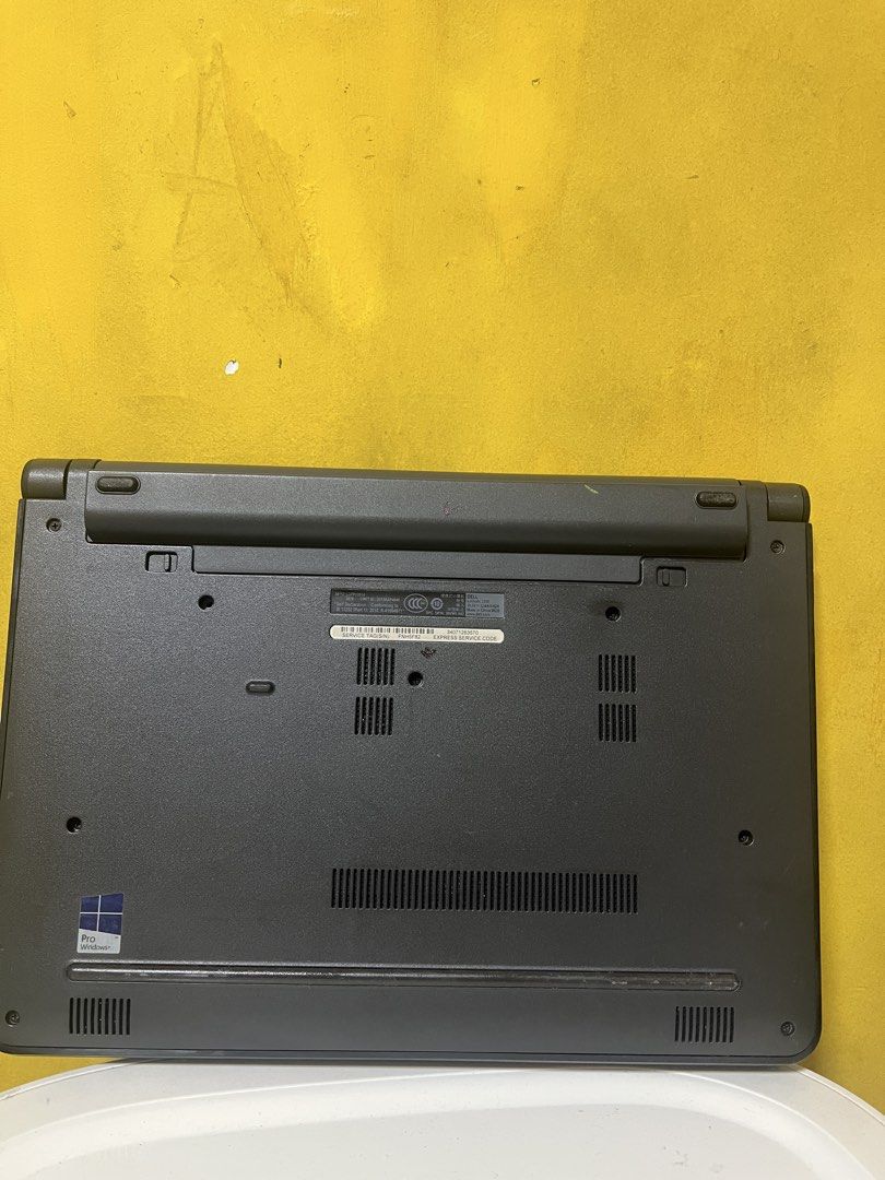 Dell Latitude Laptop420595296203581444