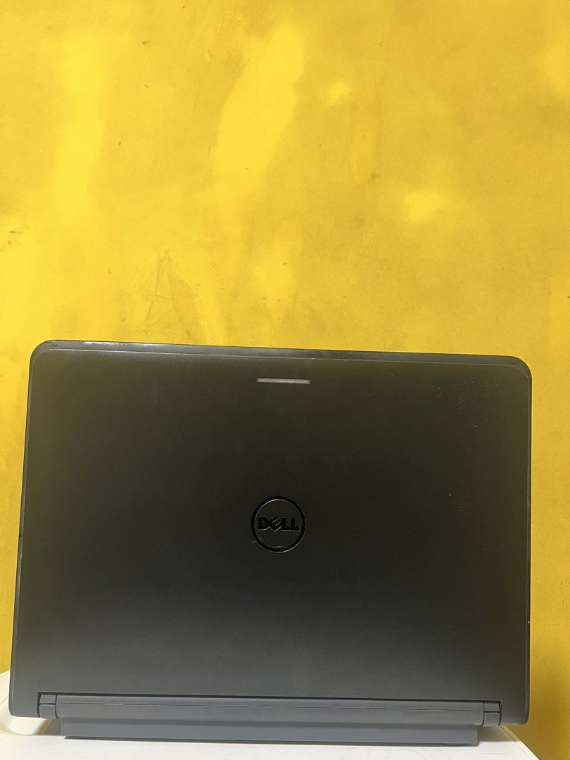 Dell Latitude Laptop420595296203581442