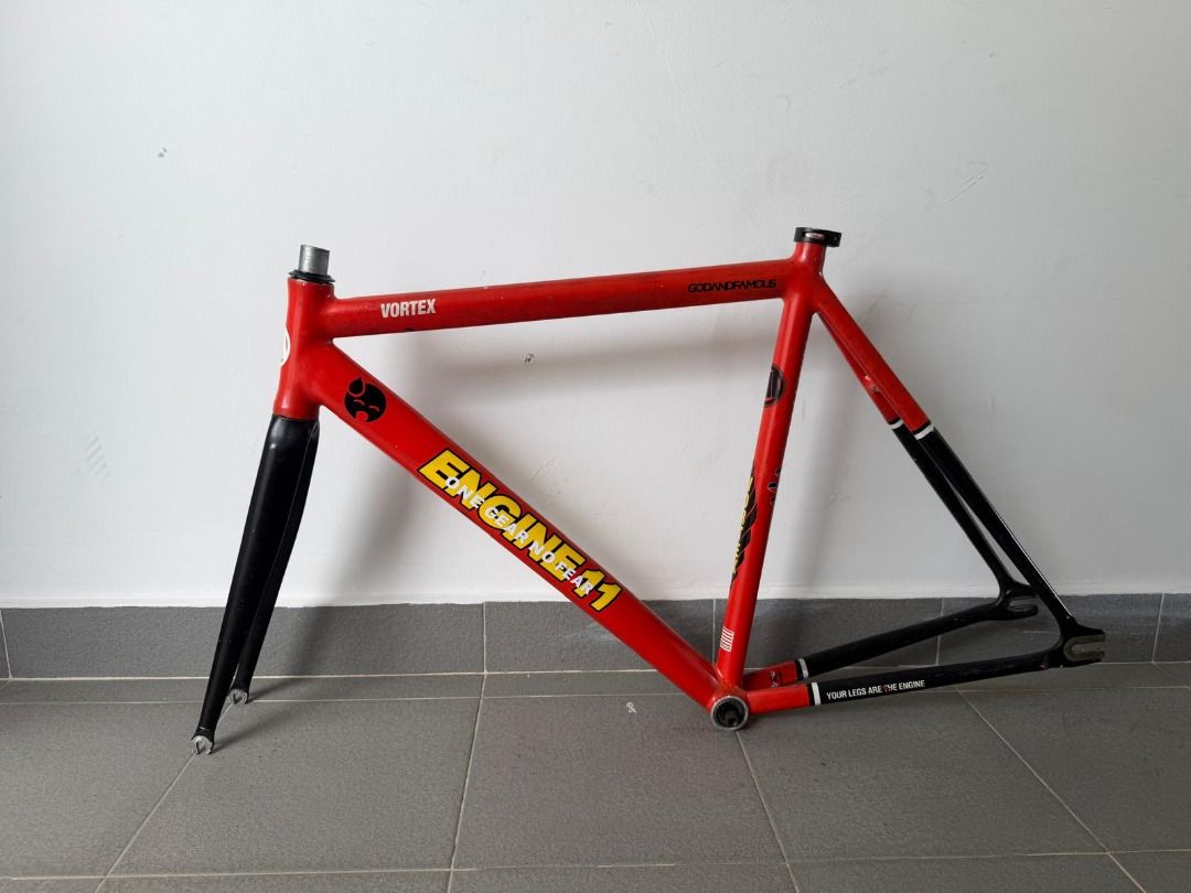 Engine 11 vortex track frameset (Category: Bicycles) located in Singapore. Submitted by pocketchange. (Listing ID 1430262822, Image 2). Description: wtt/wts Engine 11 vortex 2015 track fs one of the older and rarer model of engine 11 whats included: e11 2015 vortex track fs e11 fork Size M headset seatclamp condi 9/10 no cracks or dents minor pc .