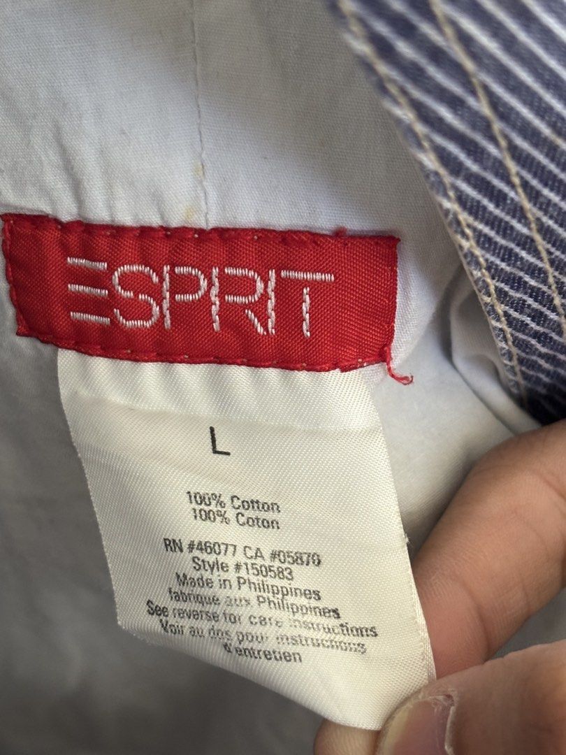 Esprit Vintage Denim Striped Overalls (Category: Jumpsuits) located in Bacoor. Submitted by alyxcoll (Listing ID 1430285345, Image 2). Description: ✨ fits S-M ✨ chill fit; very comfy and breathable ✨ has visible stains in the inner lining of the suit anf at the back (check pic) price negotiable delivery: ggx, j&t, lbc.