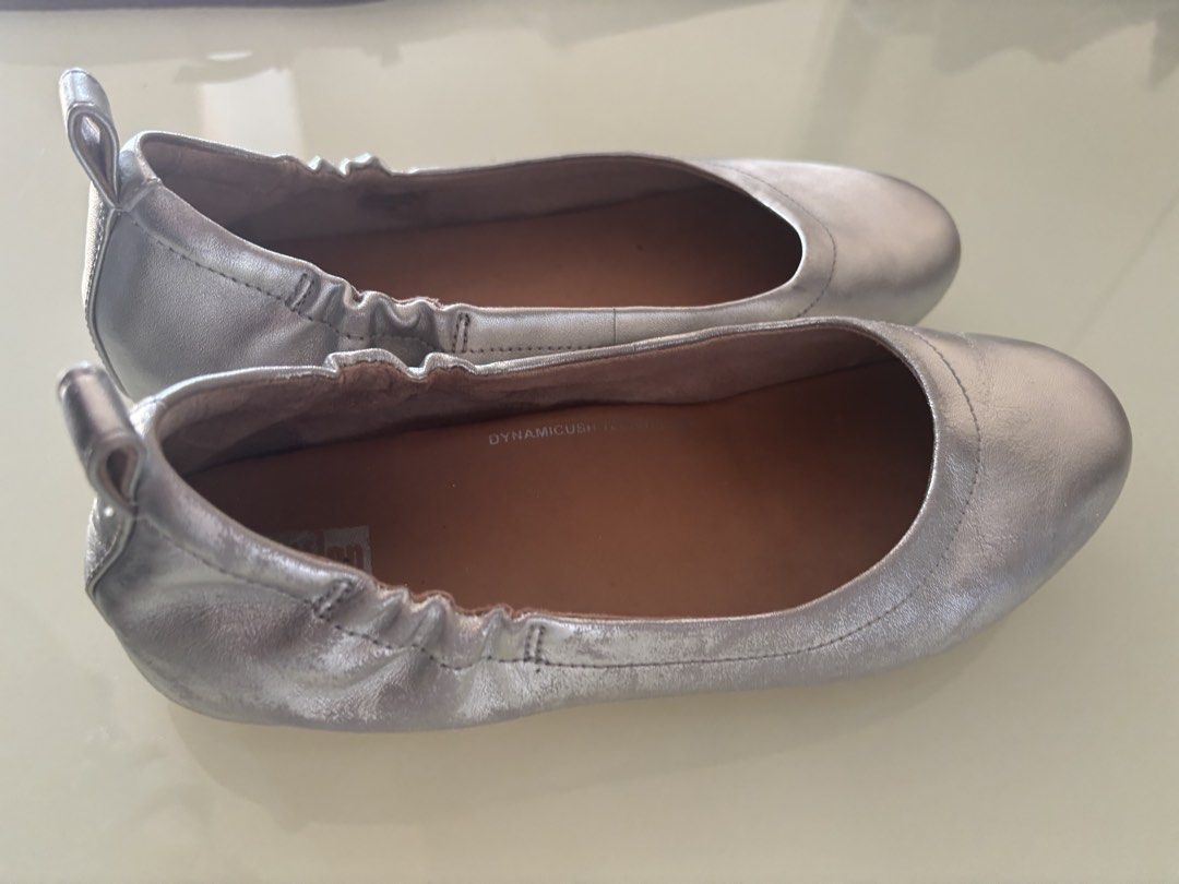 Fitflop Allegro Ballet Flats (Silver) (Category: Flats & Sandals) located in San Juan City. Submitted by pinkbelle14 (Listing ID 1430398124, Image 2). Description: Color: Silver No box barely used (less than 8x) bought around 7k Price negotiable .