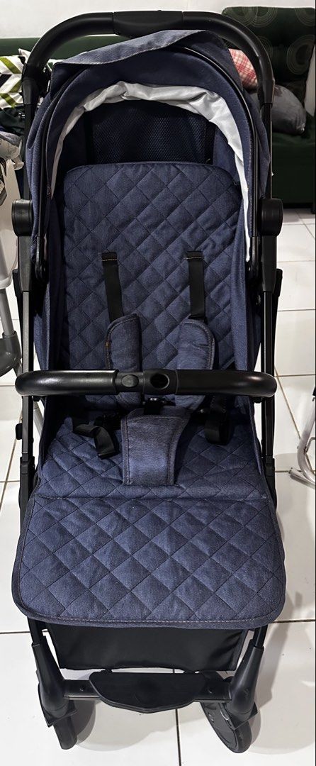 German Engineered Stroller - Navy Blue (Category: Strollers) located in Cavite. Submitted by nikki.nuer (Listing ID 1430269888, Image 1). Description: Almost new stroller bought for 6k at landmark last Nov 2025 bag included no issues rfs outgrown Tagaytay location sf shouldered by the buyer no return no exchange.