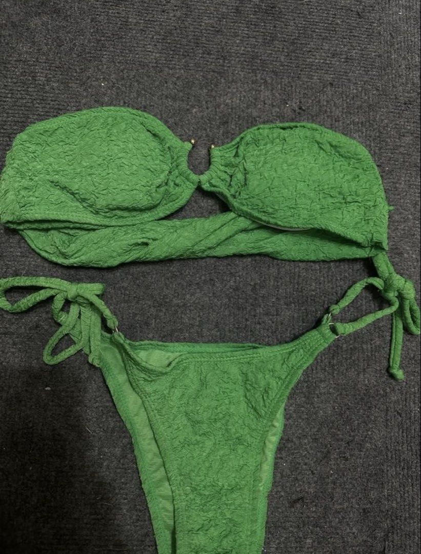 GREEN SHEIN BIKINI (Category: Bikinis & Swimsuits) located in Manila. Submitted by shekainahely (Listing ID 1430372297, Image 3). Description: SHEIN SWIMSUIT USED ONCE - for pictures only Size: SMALL- MEDIUM LOC: STA. CRUZ MANILA / LANCASTER NEW CITY CAVITE.