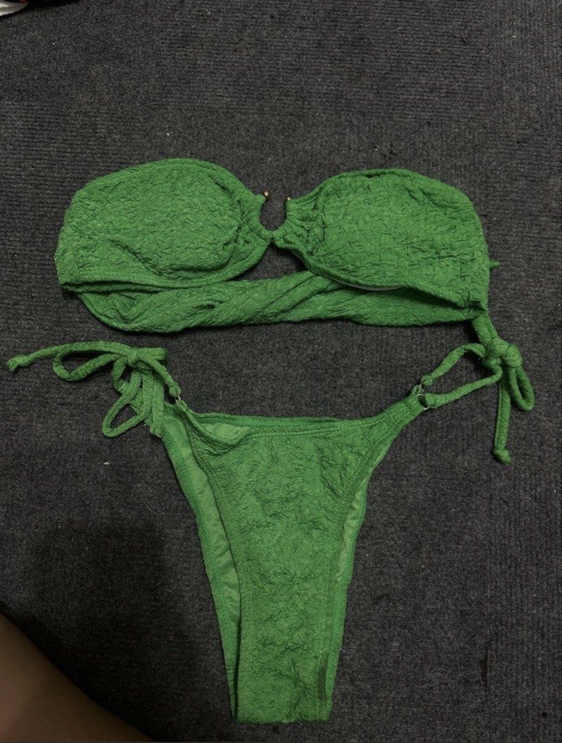 GREEN SHEIN BIKINI (Category: Bikinis & Swimsuits) located in Manila. Submitted by shekainahely (Listing ID 1430372297, Image 1). Description: SHEIN SWIMSUIT USED ONCE - for pictures only Size: SMALL- MEDIUM LOC: STA. CRUZ MANILA / LANCASTER NEW CITY CAVITE.
