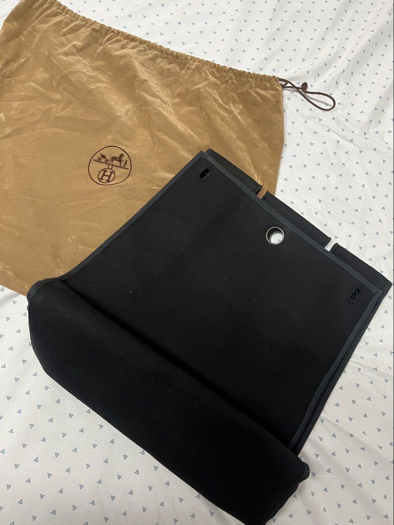 Hermes Herbag 39 Noir Vintage 90s (Category: Luxury Bags & Wallets) located in Las Pinas. Submitted by wtscloset (Listing ID 1430363361, Image 3). Description: Authentic. Vintage from the 90s. Minor scratches and signs of use. Comes with keys, lock, clochette, extra canvas, and dust bag. No box The other canvas is a bit faded compared to the other one due to time and I guess the storage conditions. .