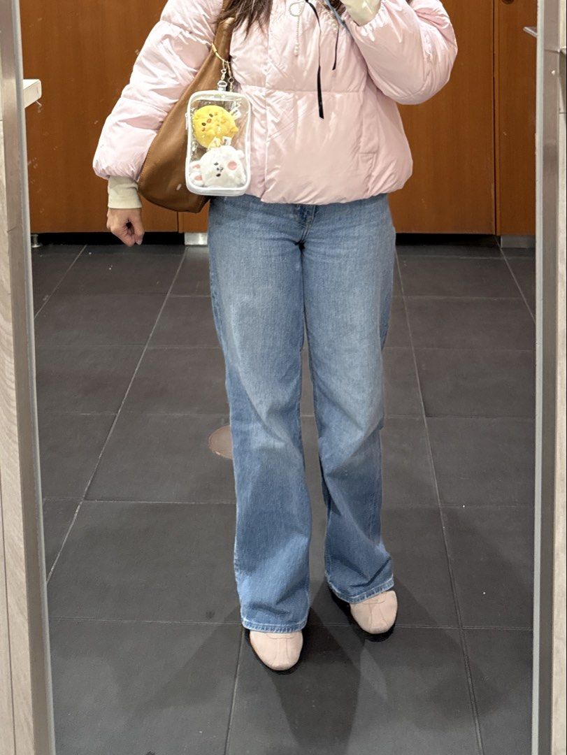 H&M Wide Leg Denim Jeans (Category: Jeans) located in Pasig City. Submitted by leicart (Listing ID 1430219855, Image 1). Description: length: 37.5 inches owner’s measurements: - bust: 32 in - waist: 24 in - height: 5’0 - weight: 45kg 🏳️ last price posted, lower offers will not be entertained 🦋 color may vary depending on the lighting 🫧pasig, metro manila 🌷SF will be shouldered by the buyer 📦 lbc, j&t, flash, and sdd couriers .
