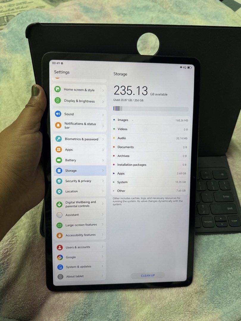 Honor Pad 9 8+8/256gb (Category: Android) located in San Juan City. Submitted by wainefreygadgetshop (Listing ID 1430380210, Image 2). Description: Honor Pad 9 8+ 8/256gb ALL GOODS AT WORKING NO REPAIR HISTORY NO HIDDEN ISSUE (ILALAGAY KO PO SA NOTE YUNG HONEST ISSUE) Smooth na smooth padin Gamitin GOOD BOARD GOOD FOR PARTS EXCEPT LCD TEST ALL YOU WANT BAGO BAYARAN Note:HINDI MAKINIS SA LAST PIC KITANG KITA YUNG DENTS LUBOG SYA DI NAMAN NAKAKA AP