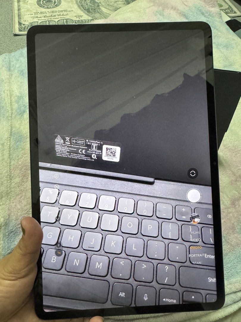 Honor Pad 9 8+8/256gb (Category: Android) located in San Juan City. Submitted by wainefreygadgetshop (Listing ID 1430380210, Image 3). Description: Honor Pad 9 8+ 8/256gb ALL GOODS AT WORKING NO REPAIR HISTORY NO HIDDEN ISSUE (ILALAGAY KO PO SA NOTE YUNG HONEST ISSUE) Smooth na smooth padin Gamitin GOOD BOARD GOOD FOR PARTS EXCEPT LCD TEST ALL YOU WANT BAGO BAYARAN Note:HINDI MAKINIS SA LAST PIC KITANG KITA YUNG DENTS LUBOG SYA DI NAMAN NAKAKA AP