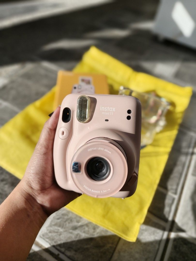 Instax Mini 11 Camera (Category: Cameras) located in San Fernando. Submitted by navarrosherilyn (Listing ID 1430304249, Image 3). Description: need funds. loc. san fernando, pampanga.