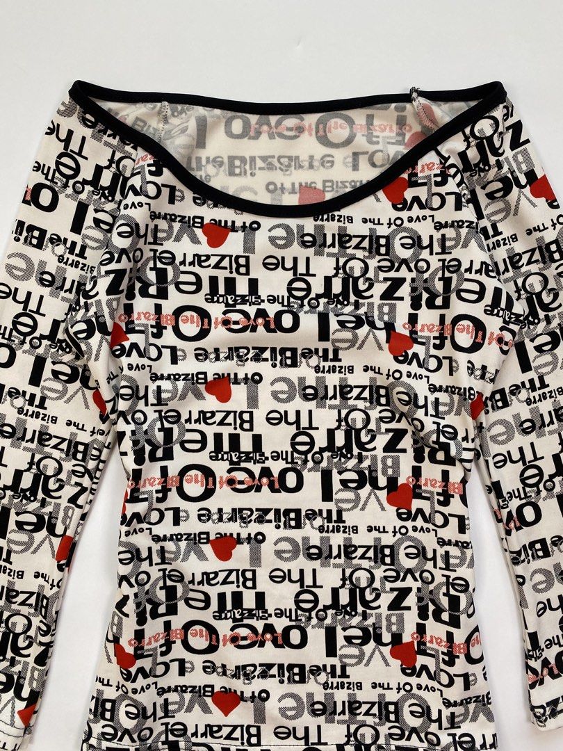 Inverted The Bizarre Love Graphic Top (Category: Others Tops) located in Angeles City. Submitted by fruits.ph (Listing ID 1430379497, Image 2). Description: B:15.5 W:13 L:21 Sleeve Length: 19 (from tip of shoulder to wrist hem) Size on Tag: ❌ Best Fit: S-M *Flat lay measurements* Mannequin Size: M (34”; 25”) -10/10 color rate -no issues -stretchable fabric -color may vary due to lighting .