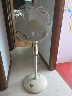 (Category: ) located in . Submitted by jackie0529 (Listing ID 1430254915, Image 1). Description: .