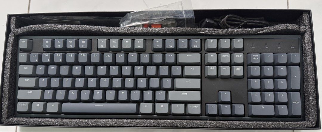 Keychron K10 full size mechanical keyboard446799771694551040
