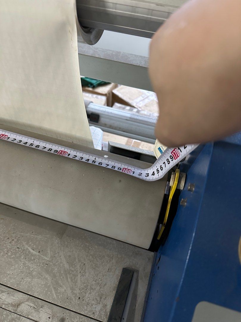 Lamination machine (Category: Everything Else) located in Singapore. Submitted by noblecat.51bbca (Listing ID 1430237998, Image 1). Description: Self collect at my factory.