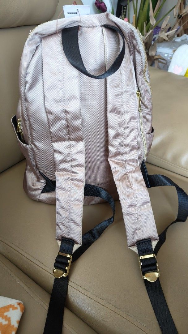 Legato Largo Backpack with Gold Zippers (Category: Backpacks) located in Pasig City. Submitted by bevvvvy (Listing ID 1430243220, Image 3). Description: super nice in actual bought in japan still with tag for pick up in Ortigas, Pasig rfs needs extra fund for dad's cancer medication.
