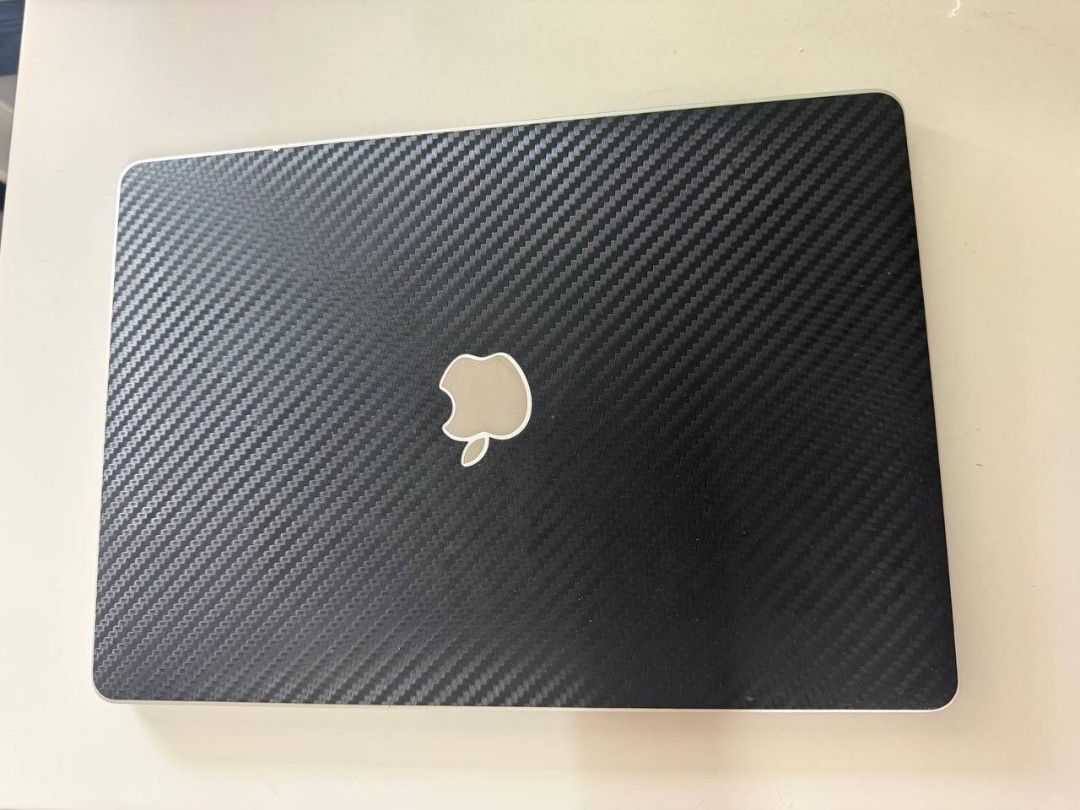 (New Battery) MacBook Pro 13-inch (2017) - W/ Touchbar