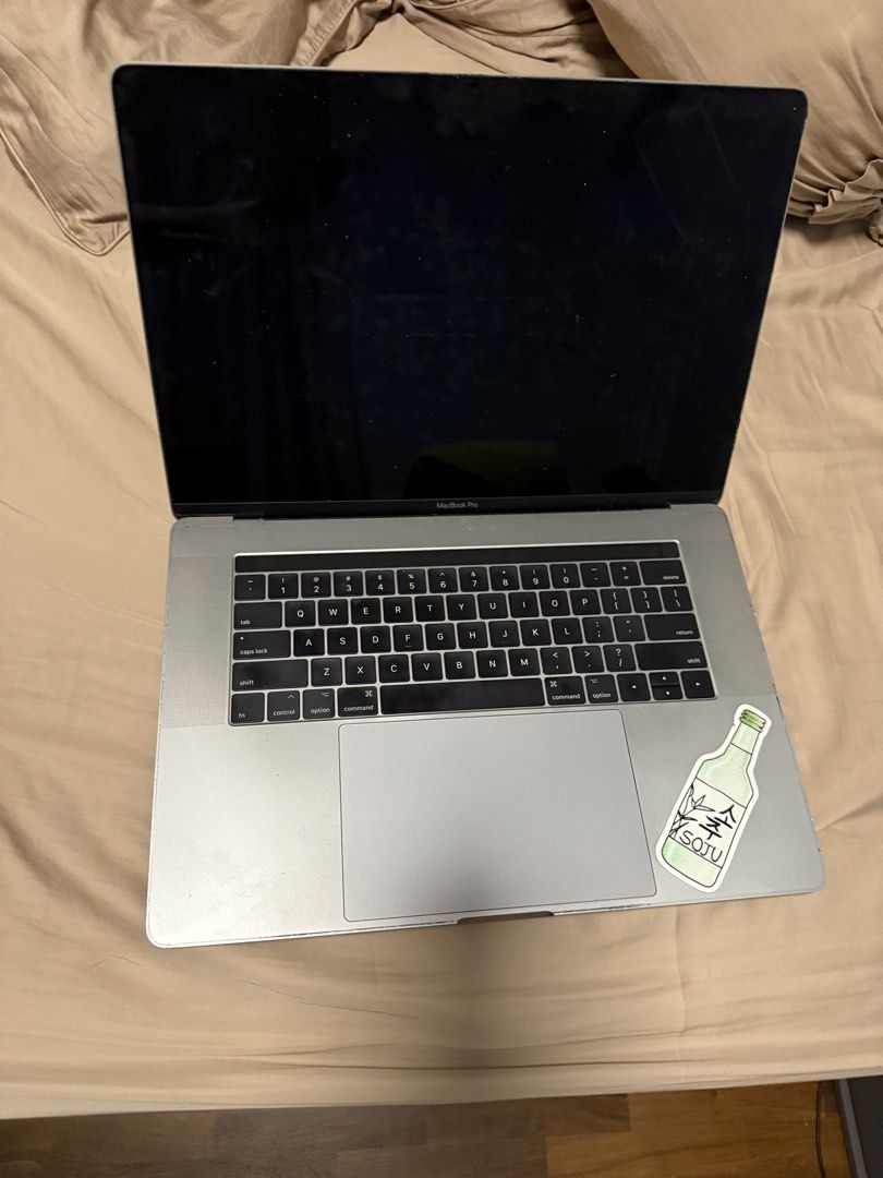 MacBook Pro 15-inch 2017 - Used420594493780797440