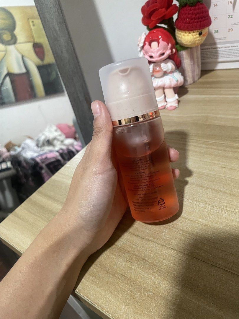 [MENOKIN] 30 Seconds Quick Bubble Mask Lift Collagen (Category: Face Care) located in Taytay. Submitted by sandgraffiti (Listing ID 1430322517, Image 2). Description: bought from authentic store used 15-20% selling more than half the price good if u want to try first lift collagen type crowd favorite.