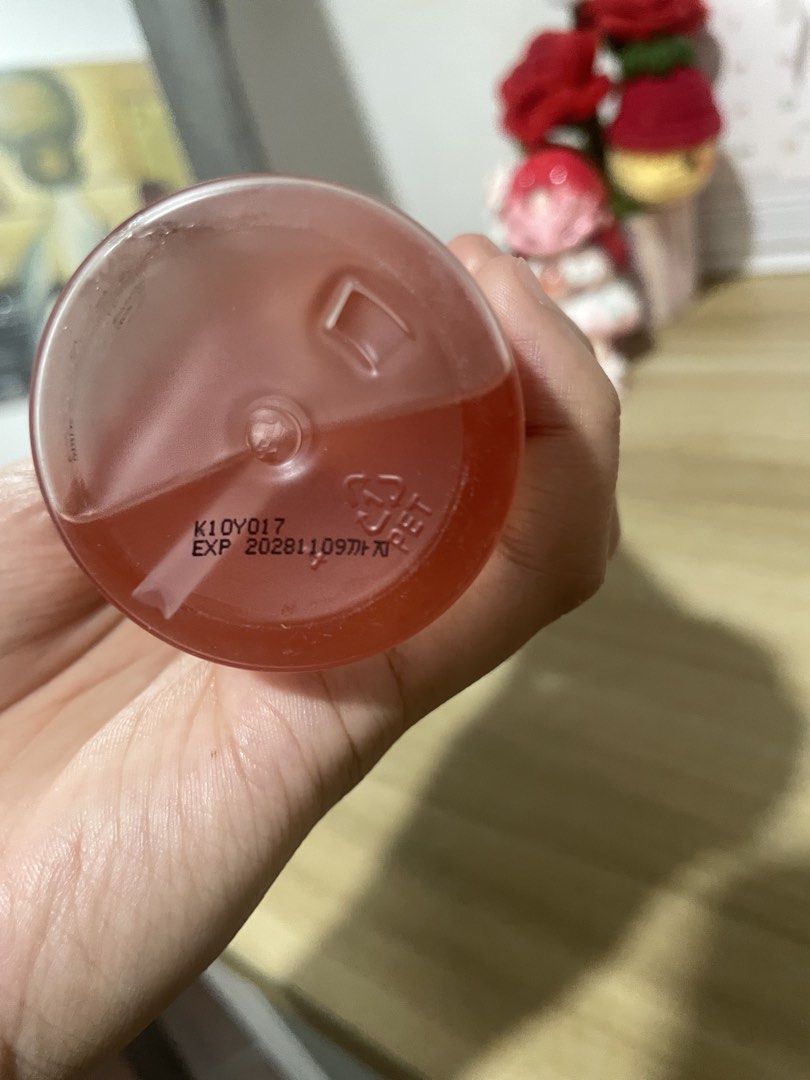 [MENOKIN] 30 Seconds Quick Bubble Mask Lift Collagen (Category: Face Care) located in Taytay. Submitted by sandgraffiti (Listing ID 1430322517, Image 3). Description: bought from authentic store used 15-20% selling more than half the price good if u want to try first lift collagen type crowd favorite.