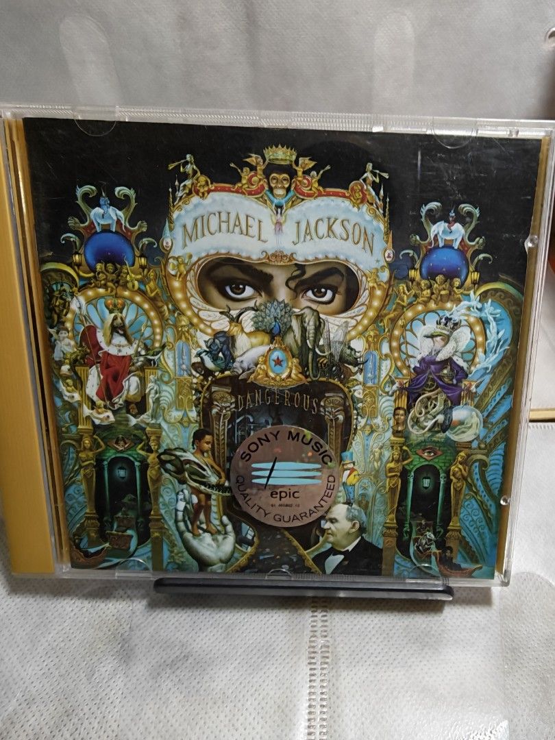 Michael Jackson - Dangerous CD, Hobbies & Toys, Music & Media, CDs