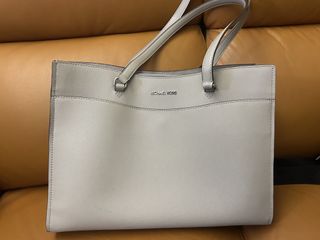 （分類：）位於 。 由 suavatt.cedric 提交（商品編號 1430351644，圖片 1）。簡介： 。