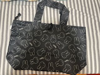 （分類：）位於 。 由 chisinloads 提交（商品編號 1430361726，圖片 1）。簡介： 。