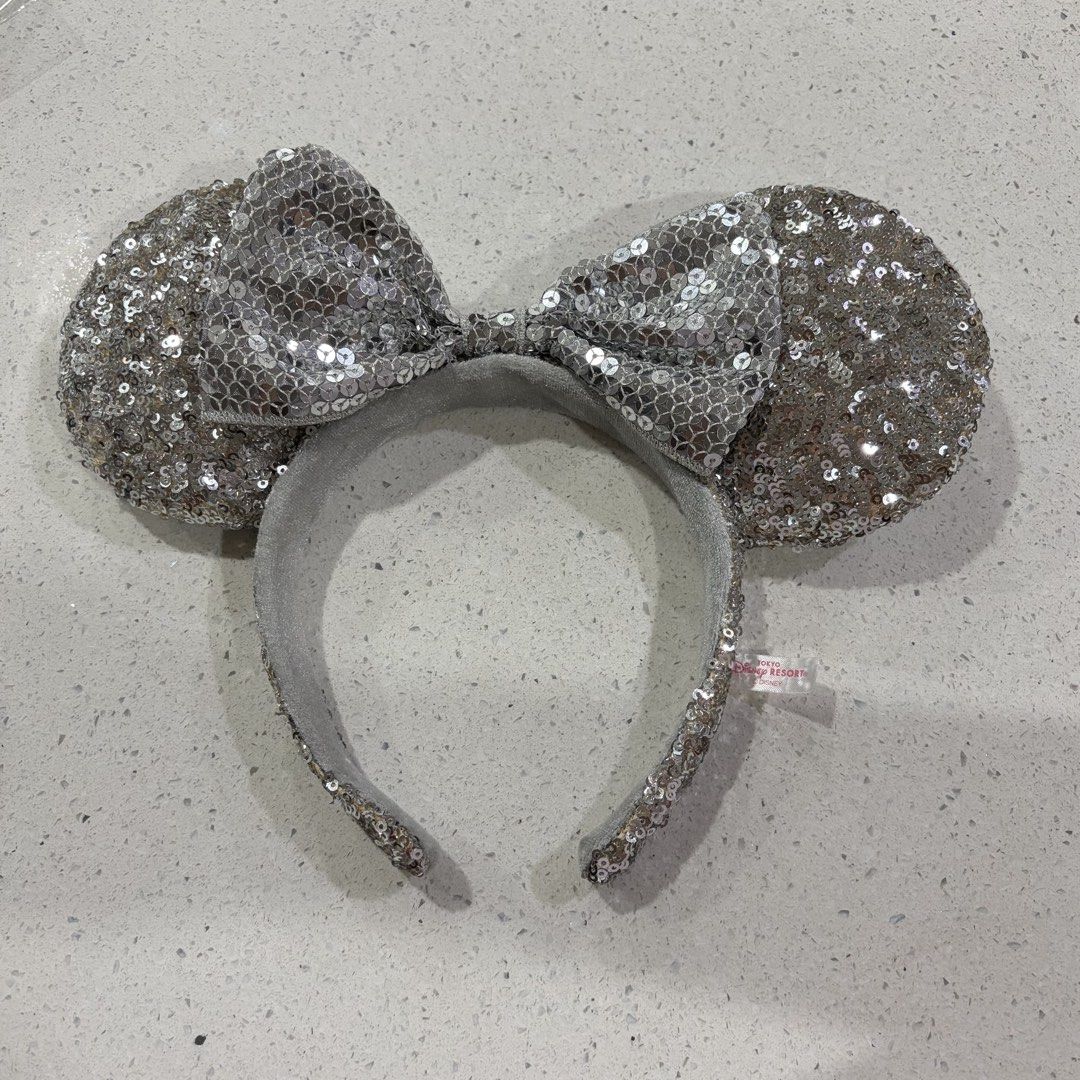 Minnie Mouse Silver Sequin Disney Ears Headband (Category: Hair Accessories) located in Quezon City. Submitted by abl_jieun (Listing ID 1430236252, Image 1). Description: .