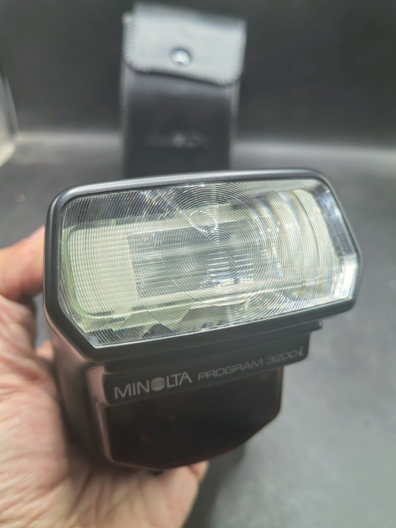 Minolta Program 3200i Camera Flash Unit (Category: Flashes) located in Cebu City. Submitted by dudes_villanueva (Listing ID 1430218249, Image 2). Description: Minolta Program 3200i Camera Flash Unit. Note: Tested Power On Only. All sales final and non-refundable. Battery not included for testing and demo only. Condition : Body in good condition. No Manual Fire Test button so Flash is not confirmed. Has some rust formation on battery compartment. 