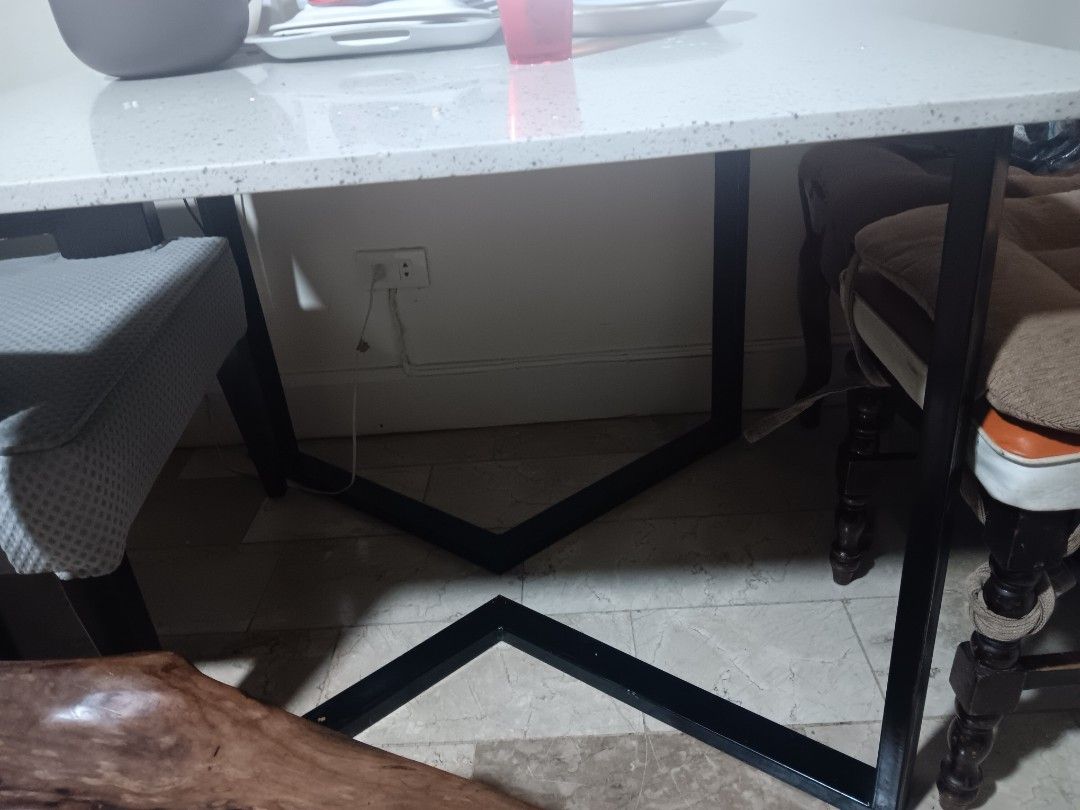 Modern Dining Table with Black Metal Legs (Category: Tables & Sets) located in Las Pinas. Submitted by jesus1smysavi0r (Listing ID 1430240153, Image 3). Description: Stylish dining table featuring a speckled white tabletop and sturdy black metal legs. The table has a rectangular shape, perfect for small spaces. The design is modern and versatile, fitting well in various interior styles..
