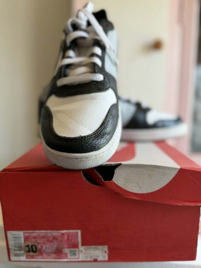 Nike Ebernon Low Prem Sneakers (Category: Sneakers) located in Taguig. Submitted by boni1988 (Listing ID 1430312524, Image 2). Description: nego for sure buyer almost new.