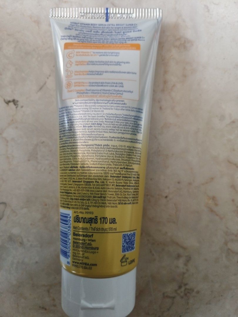 Nivea Vitamin Body Serum Extra Bright Super C+ (Category: Face Care) located in Manila. Submitted by royalflower_0413a9 (Listing ID 1430218039, Image 2). Description: Nivea Vitamin Body Serum Extra Bright Super C+ with 50x Vitamin C. It protects and restores skin. Contains Glutathione and Niacinamide. Provides high sun protection and restores dull skin for brighter and bouncy skin. The size is 170ml..