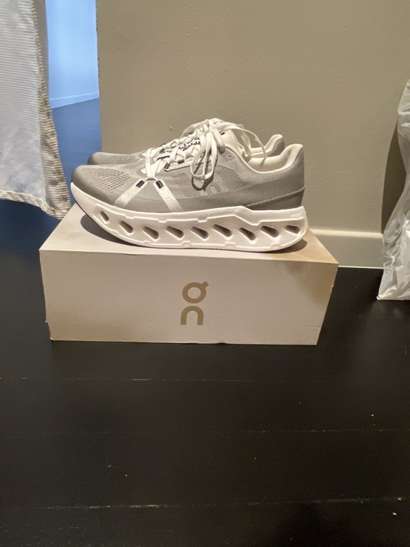 On cloud eclipse (Category: Sneakers) located in Singapore. Submitted by sneakergodddd (Listing ID 1430295315, Image 1). Description: BNIB authentic with receipt us 10.5 on cloud eclipse rfs: no chance to wear .