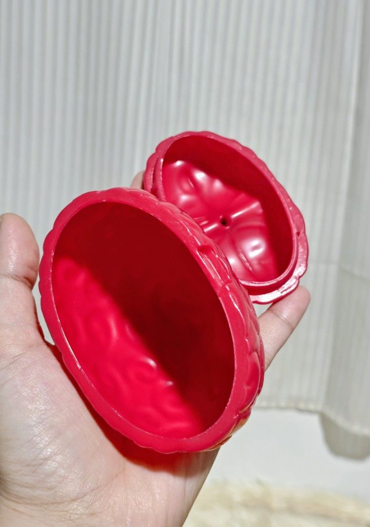 One Piece Ope Ope Devil Fruit (Category: In-Game Products) located in Manila. Submitted by yourfavoritethings7 (Listing ID 1430340963, Image 2). Description: Function and Abilities: The Ope Ope no Mi is a Paramecia-type Devil Fruit that grants its user the ability to create a spherical spatial field, or "ROOM". Within this domain, the user can manipulate and rearrange anything and everything inside it as if they were a surgeon operating on a pati