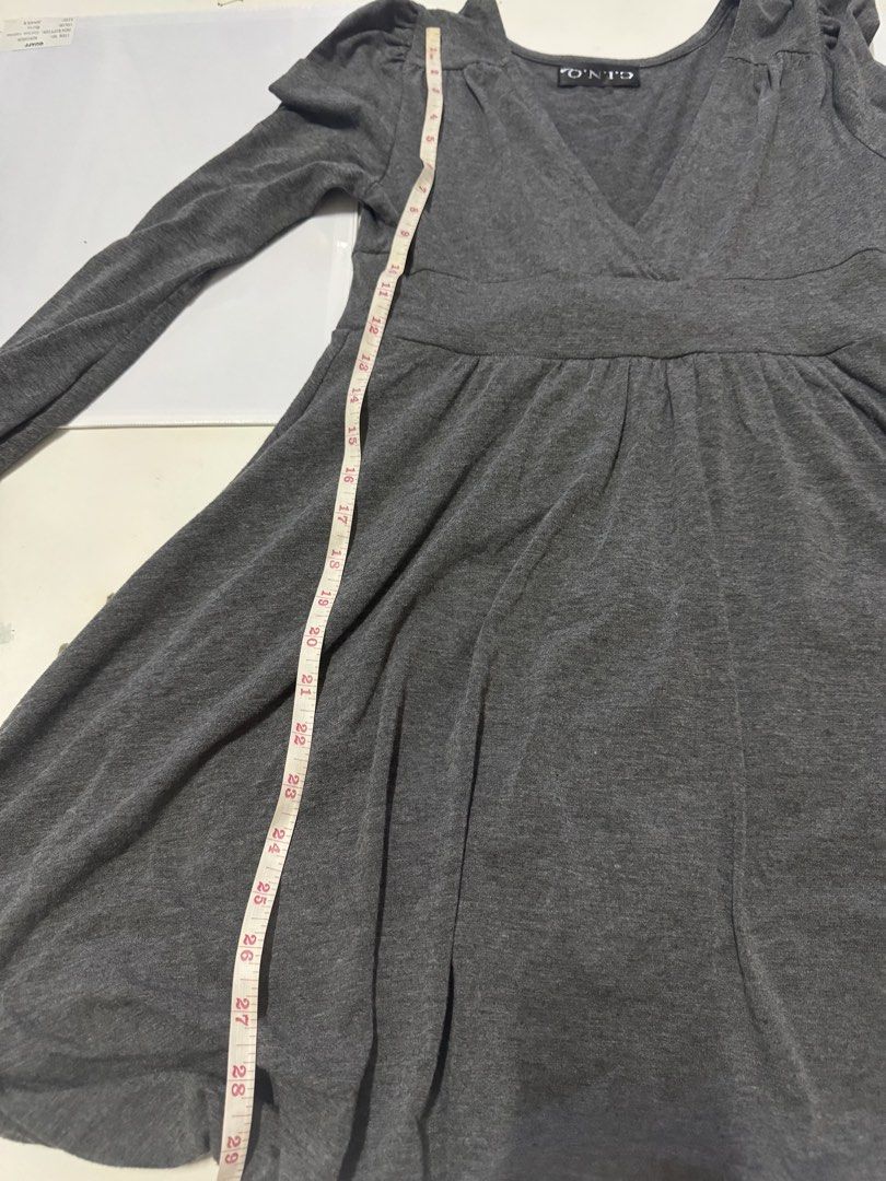O'NTO Gray Dress (Category: Dresses) located in Balanga. Submitted by psyche1221 (Listing ID 1430325460, Image 2). Description: May fit up to medium. Magdan pa rin ang color, no issue and malakas maka koreana ng get up..