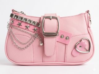 (Category: ) located in . Submitted by pixelpurse (Listing ID 1430331198, Image 1). Description: .