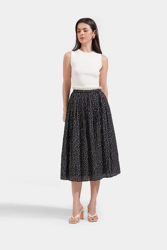 Polka Dot Midi Skirt (Category: Skirts) located in Manila. Submitted by sillyfrog (Listing ID 1430257993, Image 2). Description: - never worn.