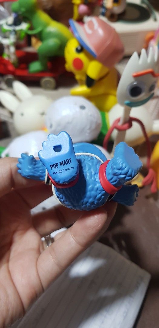 Pop Mart Cookie Monster (Category: Looking For) located in Manila. Submitted by jhs31 (Listing ID 1430370383, Image 2). Description: - Sesame Street Pop Mart Cookie Monster - Selling as is - missing stand or base or kung ano man po yung dapat na nasa paa nya..😁 Pm for more details. Loc. Tondo Manila.